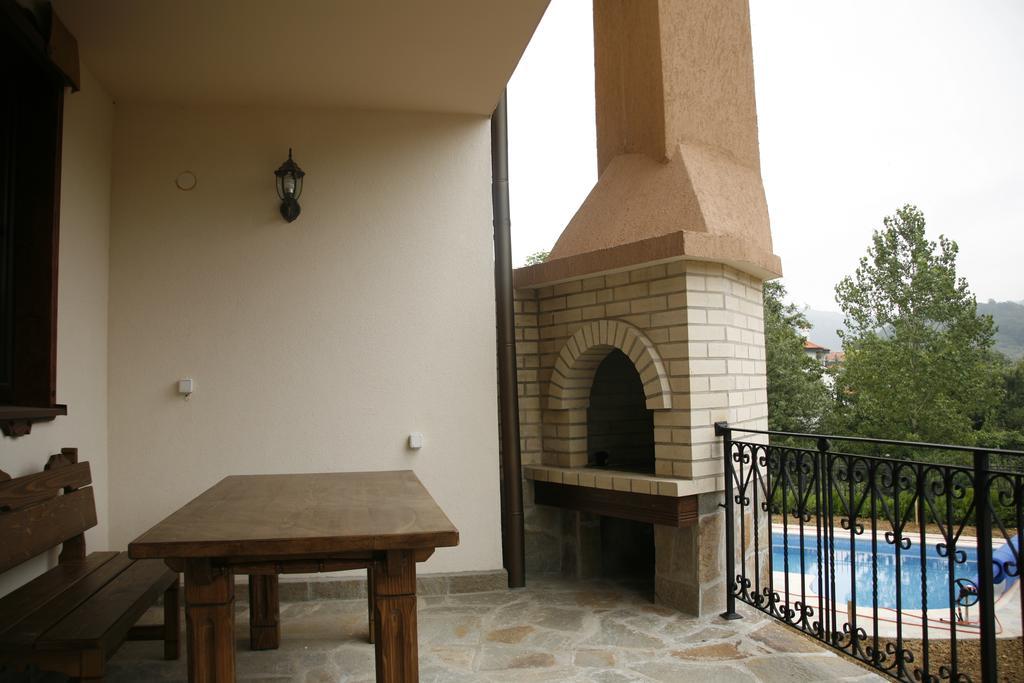 Sinabovite Houses Ξενοδοχείο Badevtsi Δωμάτιο φωτογραφία