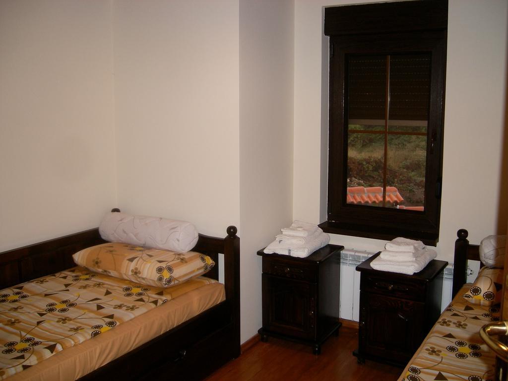 Sinabovite Houses Ξενοδοχείο Badevtsi Δωμάτιο φωτογραφία