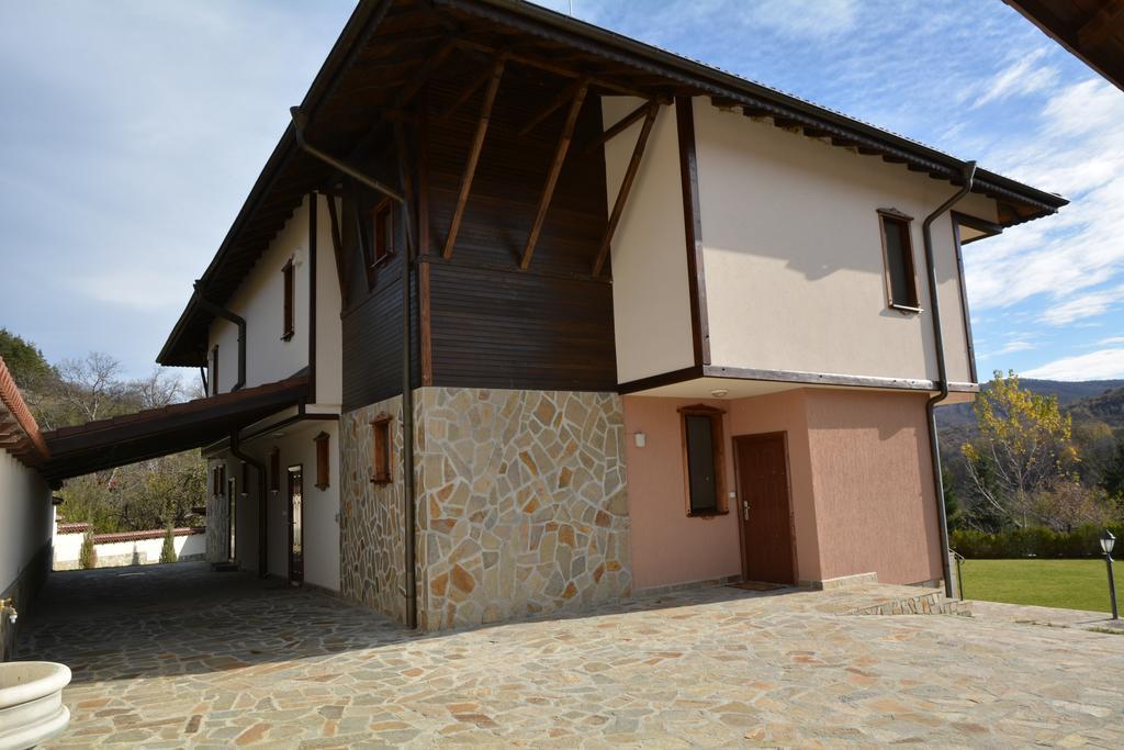 Sinabovite Houses Ξενοδοχείο Badevtsi Εξωτερικό φωτογραφία